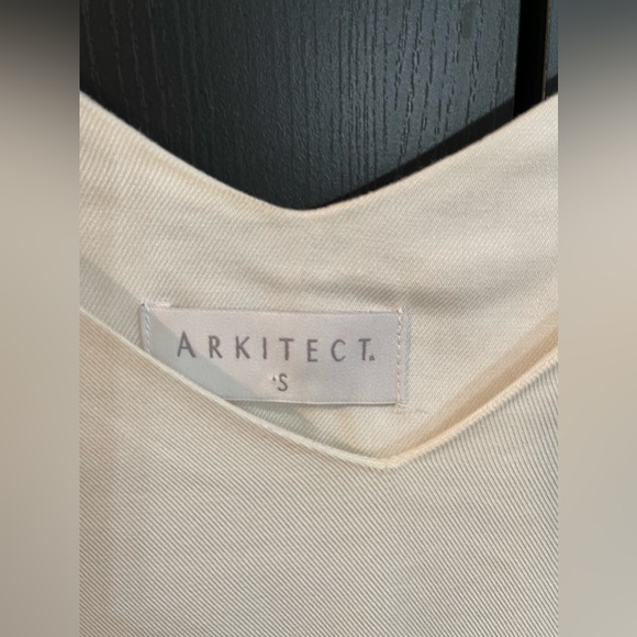 ARKITECT ADJUSTABLE LENGTH TANK BLOUSE - Picture 4 of 4